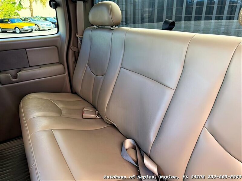 2004 Chevrolet Silverado 2500 Work Truck 4dr Extended Cab Work Truck   - Photo 31 - Naples, FL 34104