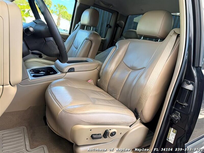 2004 Chevrolet Silverado 2500 Work Truck 4dr Extended Cab Work Truck   - Photo 26 - Naples, FL 34104