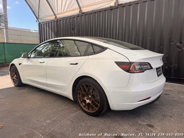 2022 Tesla Model 3 Long Range   - Photo 8 - Naples, FL 34104