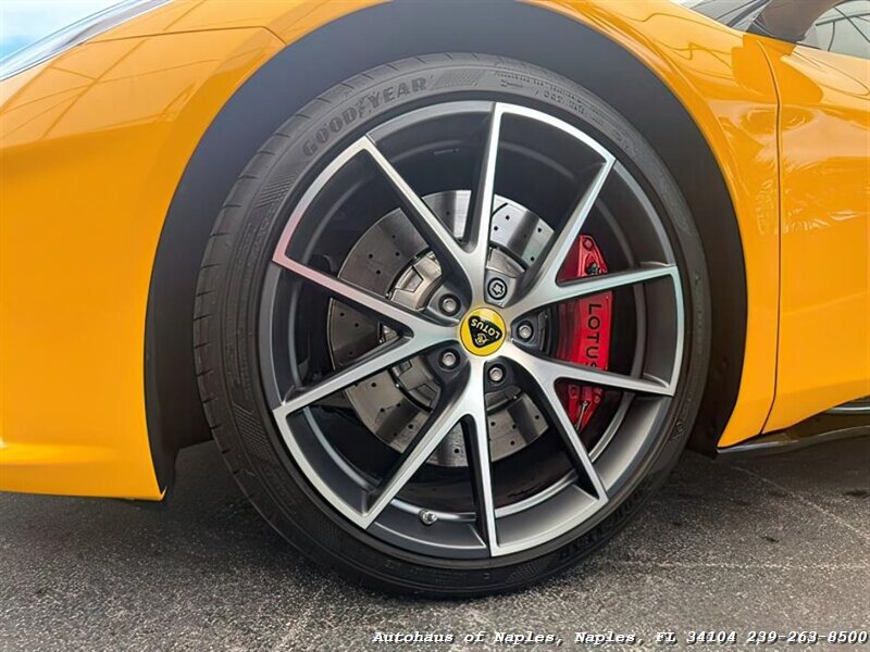 2024 Lotus Emira V6 First Edition   - Photo 11 - Naples, FL 34104