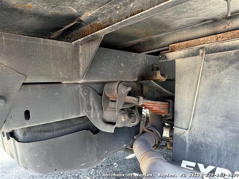 2019 Ford F-350 Super Duty XL   - Photo 11 - Naples, FL 34104