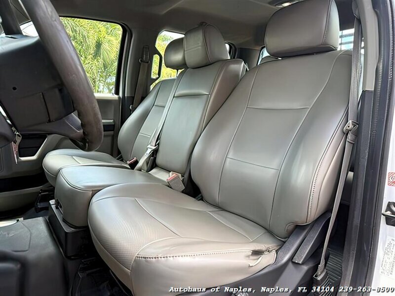 2019 Ford F-350 Super Duty XL   - Photo 18 - Naples, FL 34104