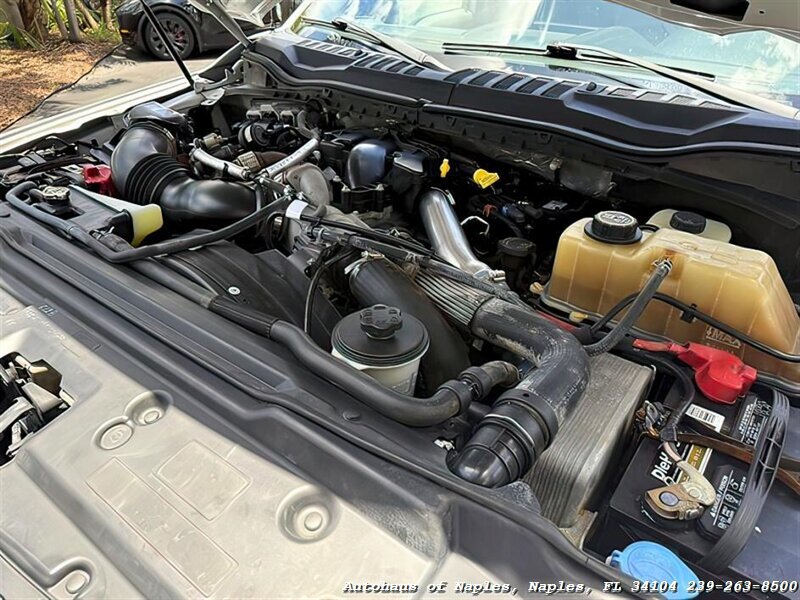 2019 Ford F-350 Super Duty XL   - Photo 15 - Naples, FL 34104