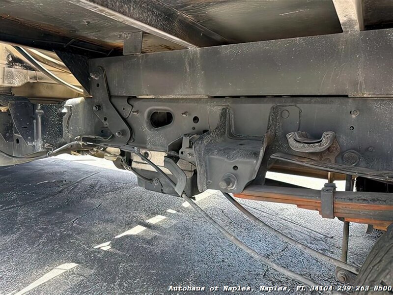 2019 Ford F-350 Super Duty XL   - Photo 13 - Naples, FL 34104