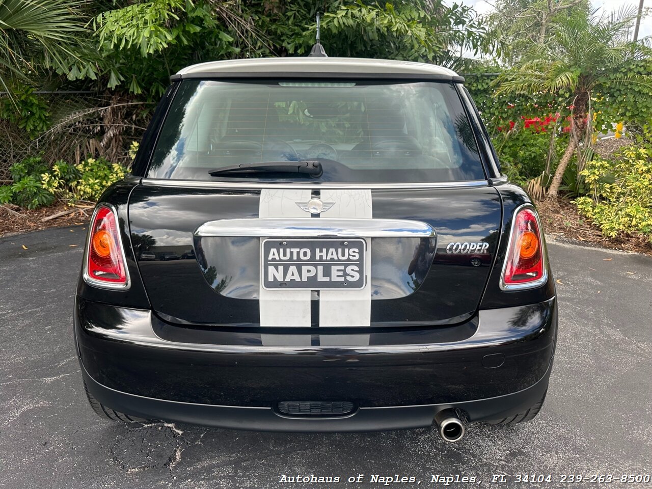 2009 MINI Cooper   - Photo 10 - Naples, FL 34104