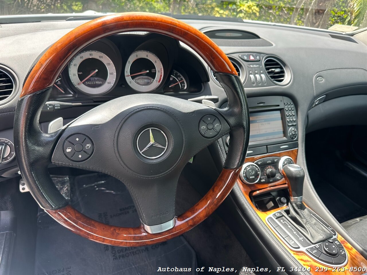 2009 Mercedes-Benz SL 550   - Photo 27 - Naples, FL 34104