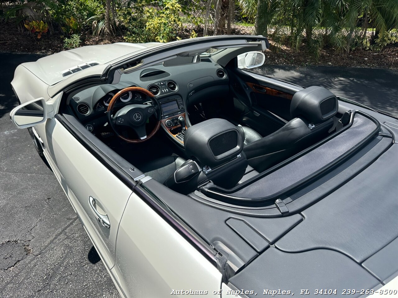 2009 Mercedes-Benz SL 550   - Photo 16 - Naples, FL 34104