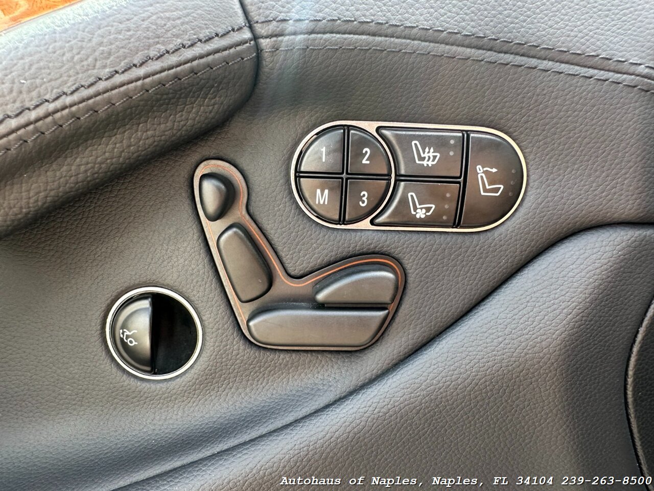 2009 Mercedes-Benz SL 550   - Photo 33 - Naples, FL 34104