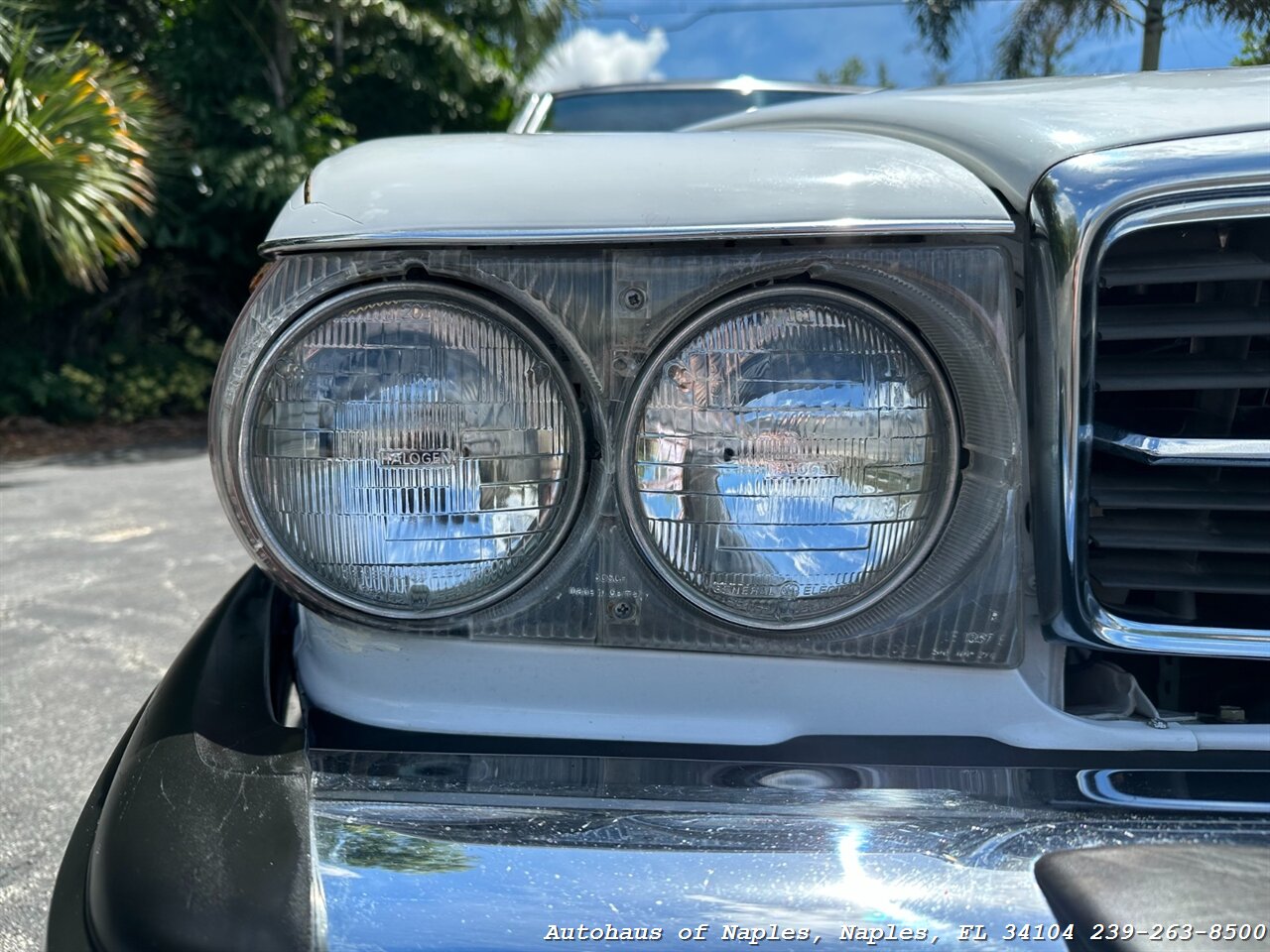 1989 Mercedes-Benz 560-Class 560 SL   - Photo 6 - Naples, FL 34104