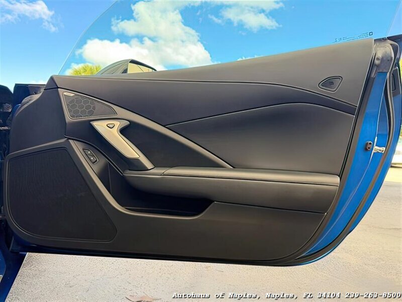 2016 Chevrolet Corvette Stingray Z51 2LT   - Photo 30 - Naples, FL 34104