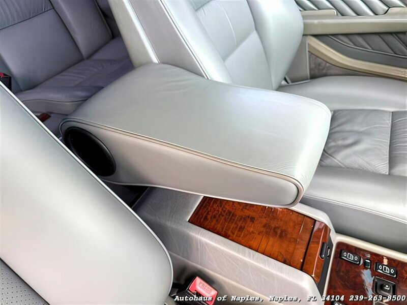 1991 Mercedes-Benz 560 SEC   - Photo 27 - Naples, FL 34104
