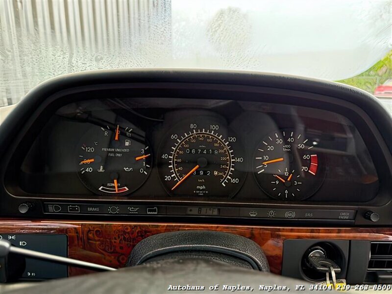 1991 Mercedes-Benz 560 SEC   - Photo 33 - Naples, FL 34104