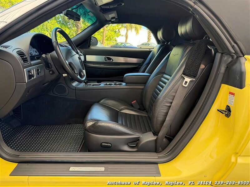 2002 Ford Thunderbird Deluxe   - Photo 28 - Naples, FL 34104