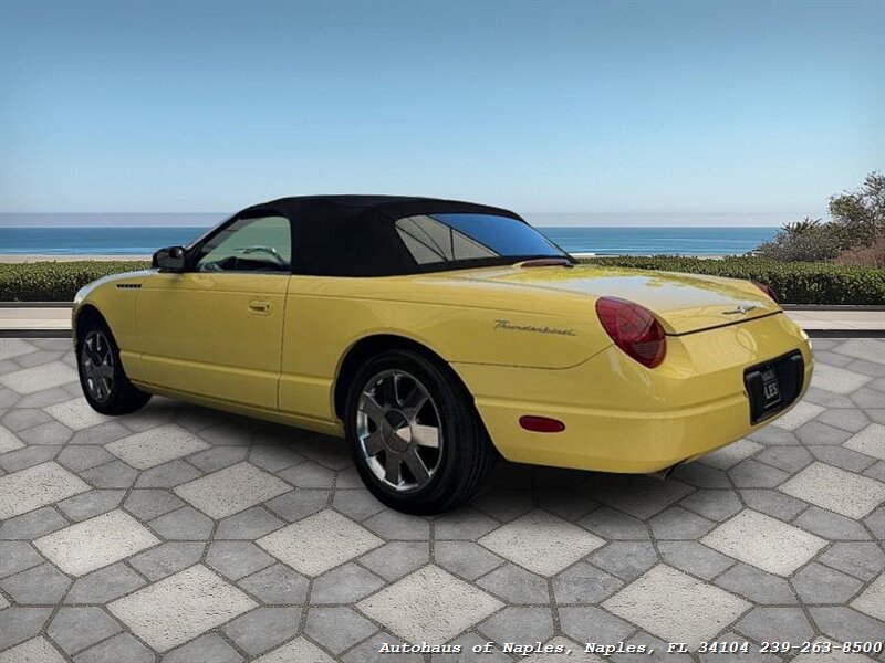 2002 Ford Thunderbird Deluxe   - Photo 14 - Naples, FL 34104