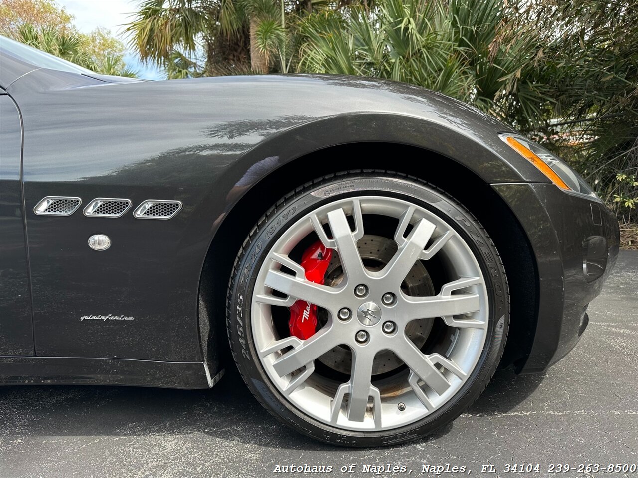 2014 Maserati GranTurismo   - Photo 21 - Naples, FL 34104