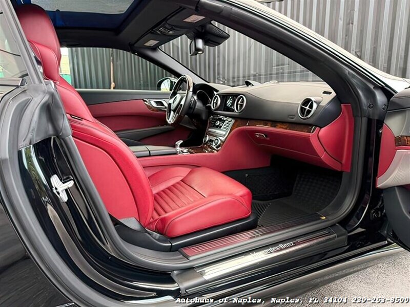 2016 Mercedes-Benz SL 550 - Photo 18 - Naples, FL 34104