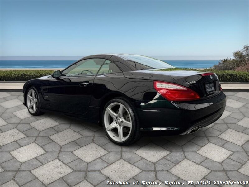 2016 Mercedes-Benz SL 550 - Photo 6 - Naples, FL 34104