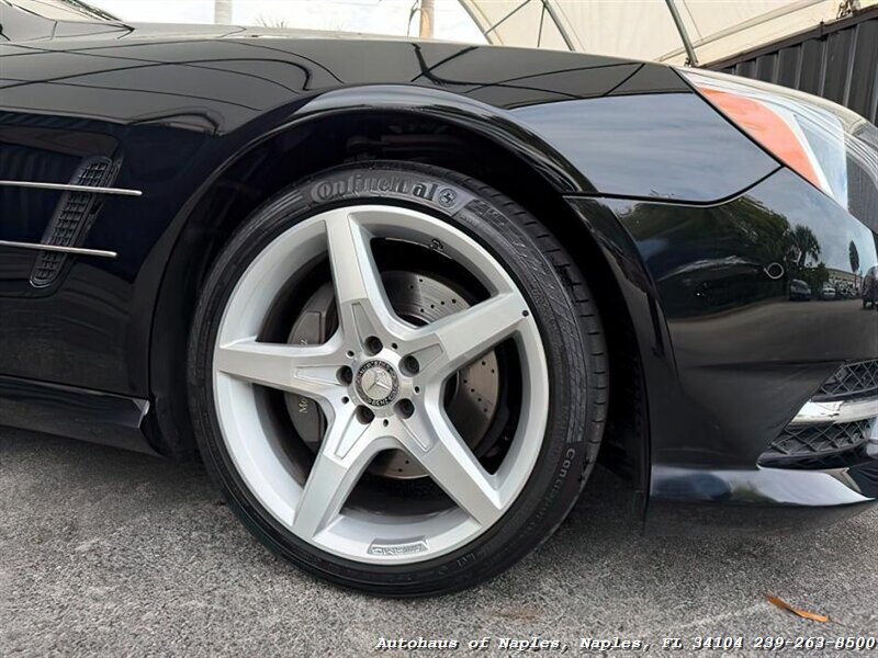 2016 Mercedes-Benz SL 550 - Photo 10 - Naples, FL 34104