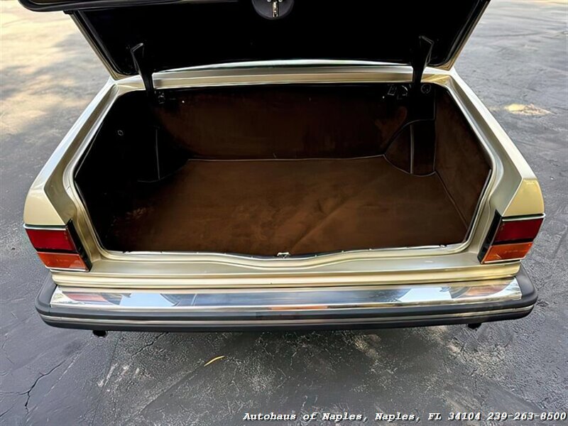 1981 Rolls-Royce Silver Spur - Photo 35 - Naples, FL 34104