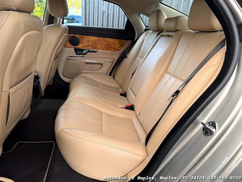 2011 Jaguar XJ   - Photo 20 - Naples, FL 34104