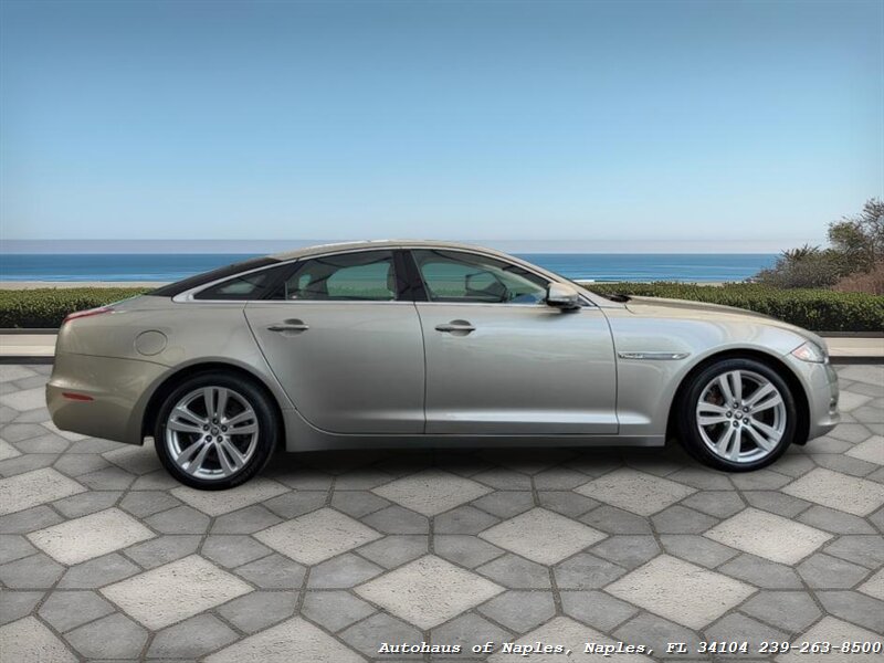 2011 Jaguar XJ   - Photo 9 - Naples, FL 34104