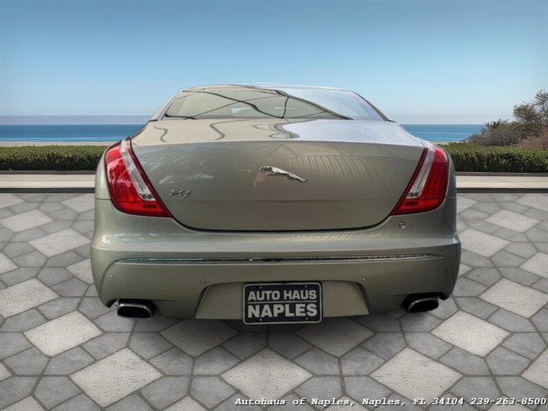 2011 Jaguar XJ   - Photo 7 - Naples, FL 34104