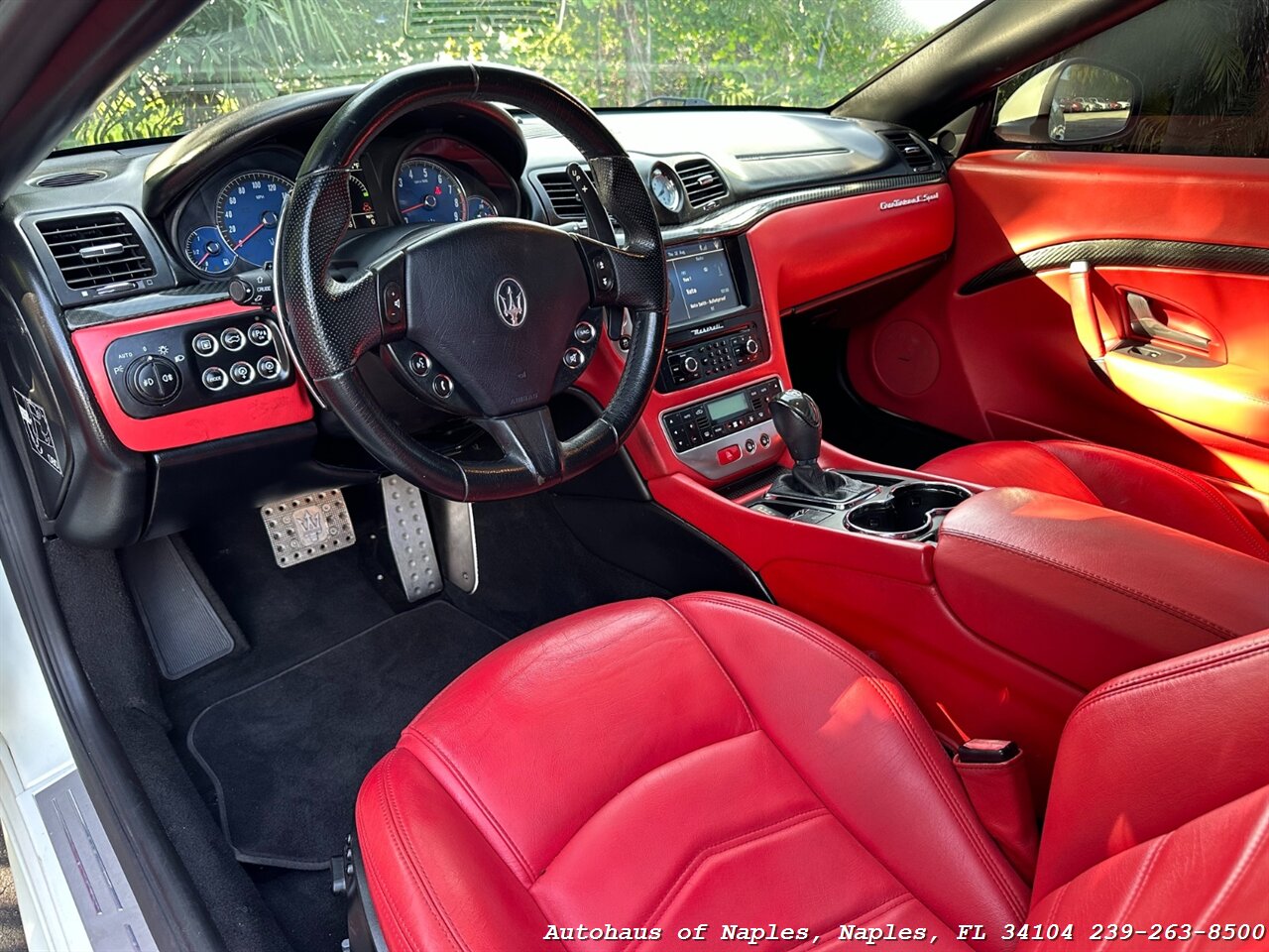 2015 Maserati GranTurismo Sport   - Photo 15 - Naples, FL 34104