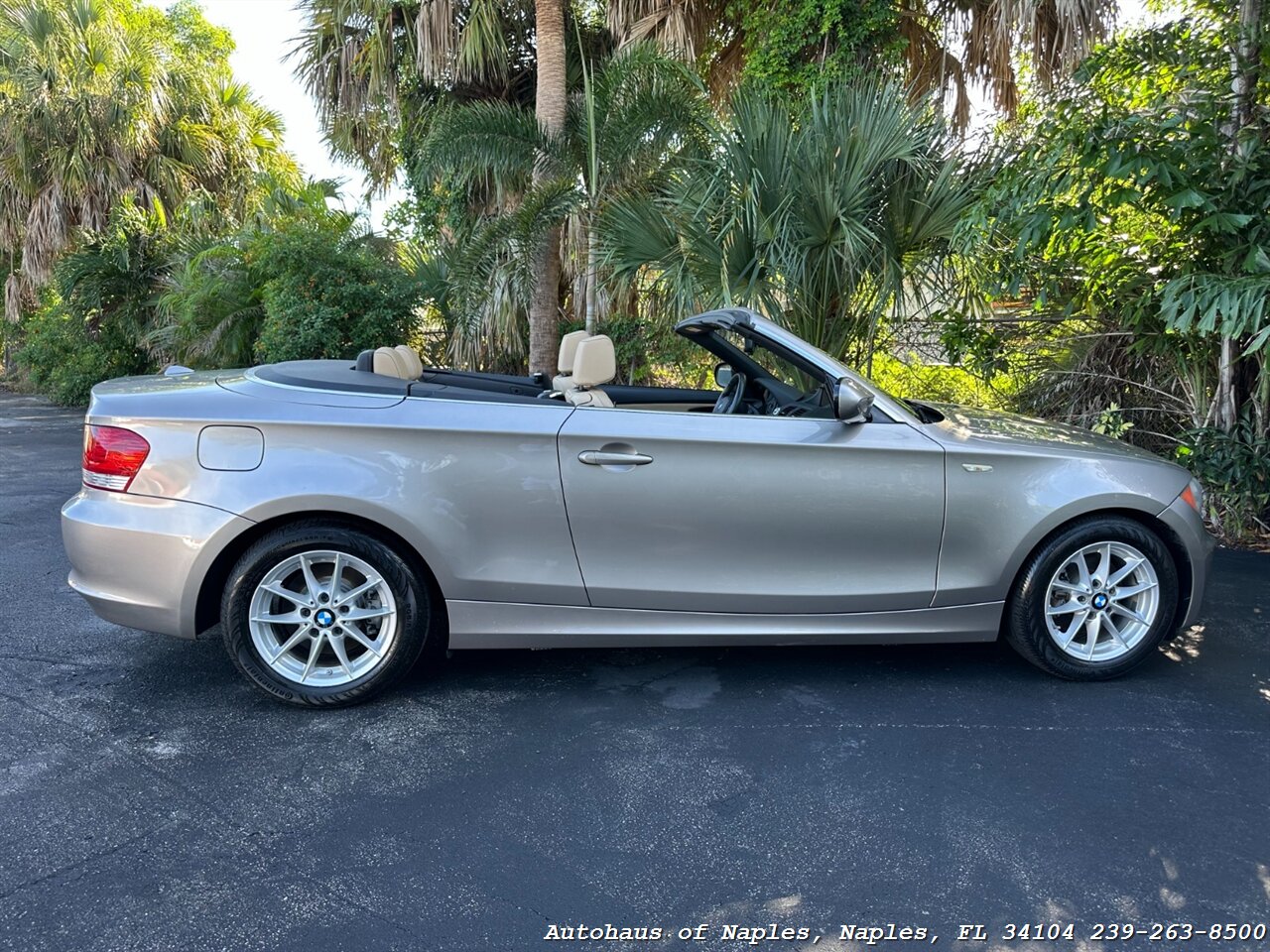 2011 BMW 128i   - Photo 20 - Naples, FL 34104