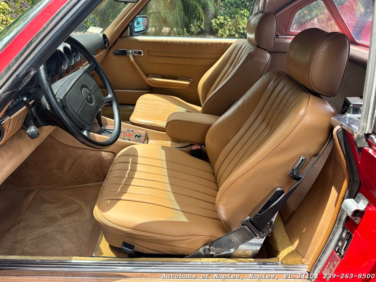 1986 Mercedes-Benz 560 SL w/ Hardtop   - Photo 17 - Naples, FL 34104