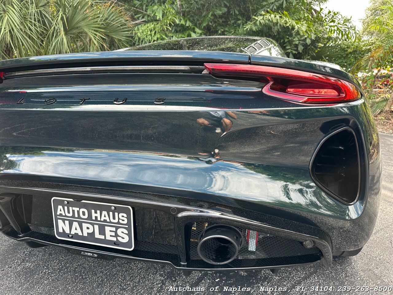 2024 Lotus Emira V6 First Edition   - Photo 17 - Naples, FL 34104