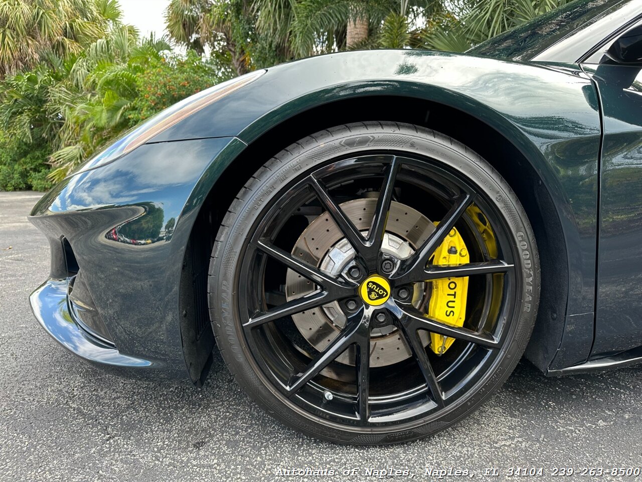 2024 Lotus Emira V6 First Edition   - Photo 8 - Naples, FL 34104