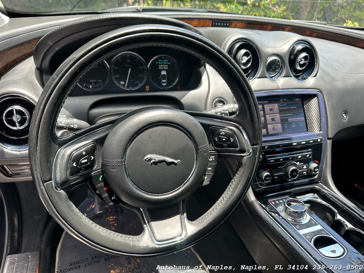 2013 Jaguar XJ   - Photo 33 - Naples, FL 34104