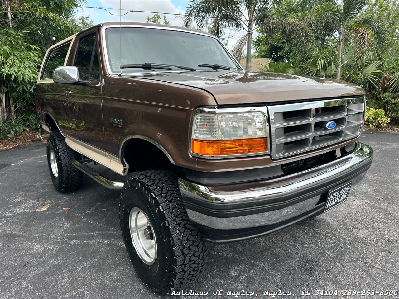 1993 Ford Bronco Eddie Bauer   - Photo 1 - Naples, FL 34104