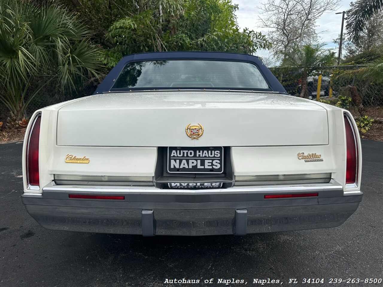 1993 Cadillac Fleetwood Brougham   - Photo 8 - Naples, FL 34104
