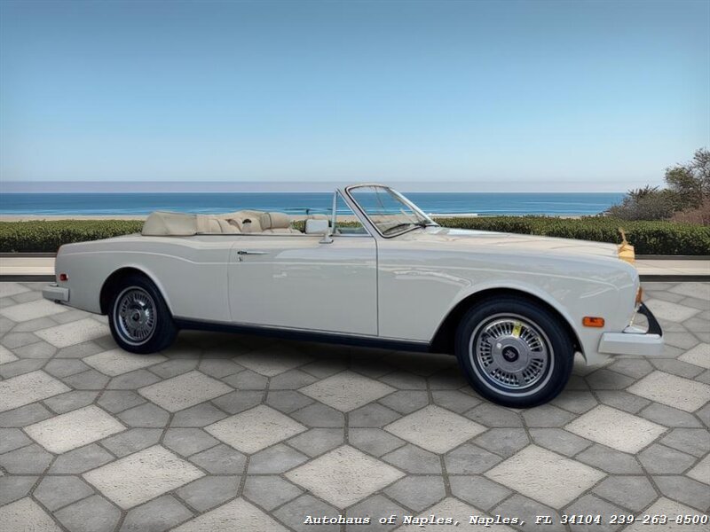 1990 Rolls-Royce Corniche III - Photo 2 - Naples, FL 34104