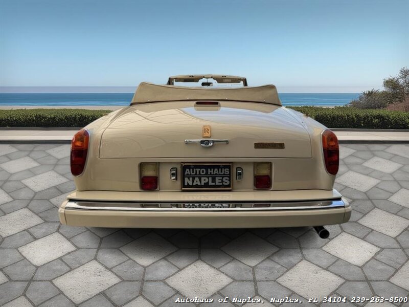 1990 Rolls-Royce Corniche III - Photo 9 - Naples, FL 34104