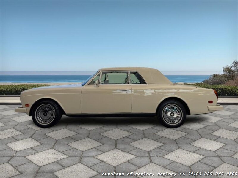 1990 Rolls-Royce Corniche III - Photo 21 - Naples, FL 34104