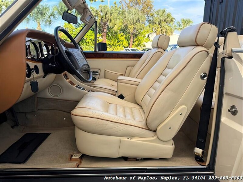 1990 Rolls-Royce Corniche III - Photo 41 - Naples, FL 34104