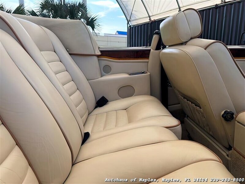1990 Rolls-Royce Corniche III - Photo 46 - Naples, FL 34104