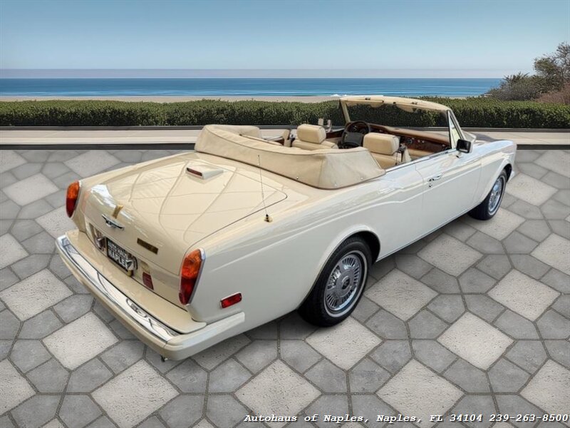 1990 Rolls-Royce Corniche III - Photo 12 - Naples, FL 34104