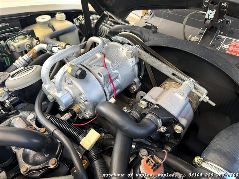 1990 Rolls-Royce Corniche III - Photo 38 - Naples, FL 34104
