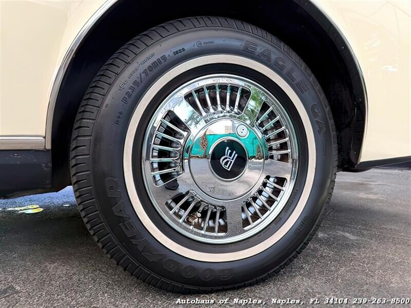 1990 Rolls-Royce Corniche III - Photo 30 - Naples, FL 34104