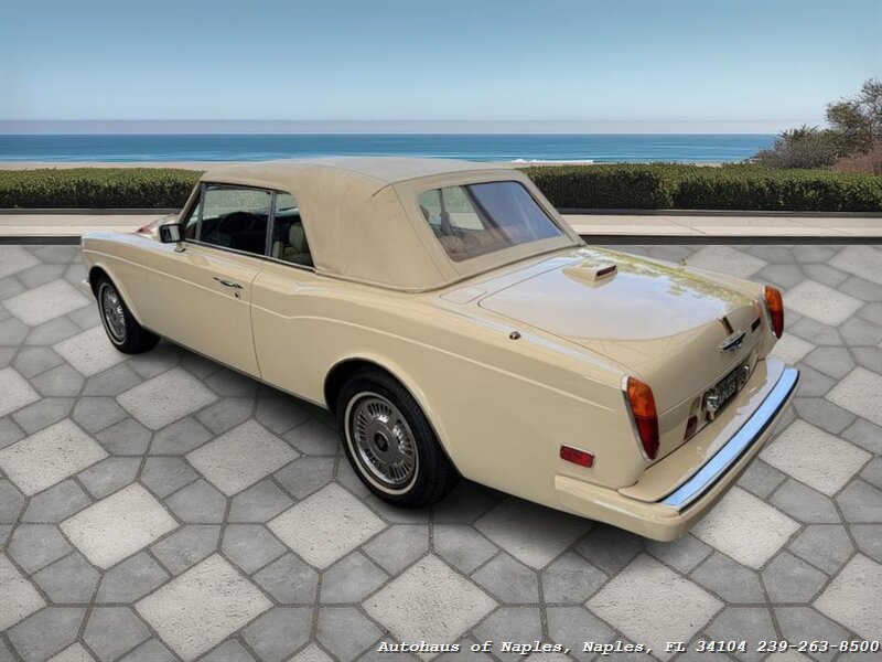 1990 Rolls-Royce Corniche III - Photo 23 - Naples, FL 34104