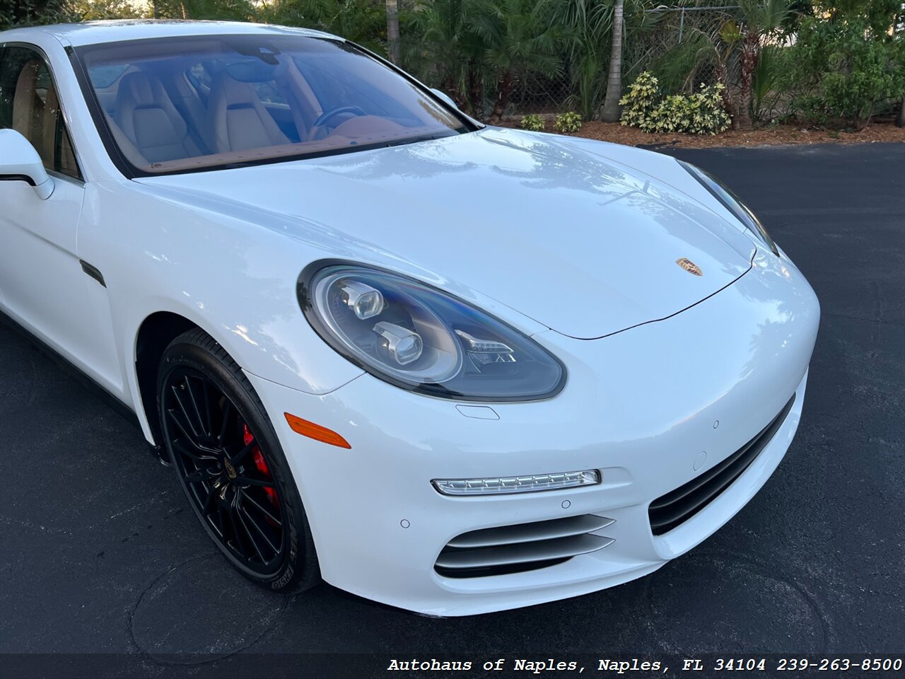 2014 Porsche Panamera 4S Executive   - Photo 16 - Naples, FL 34104