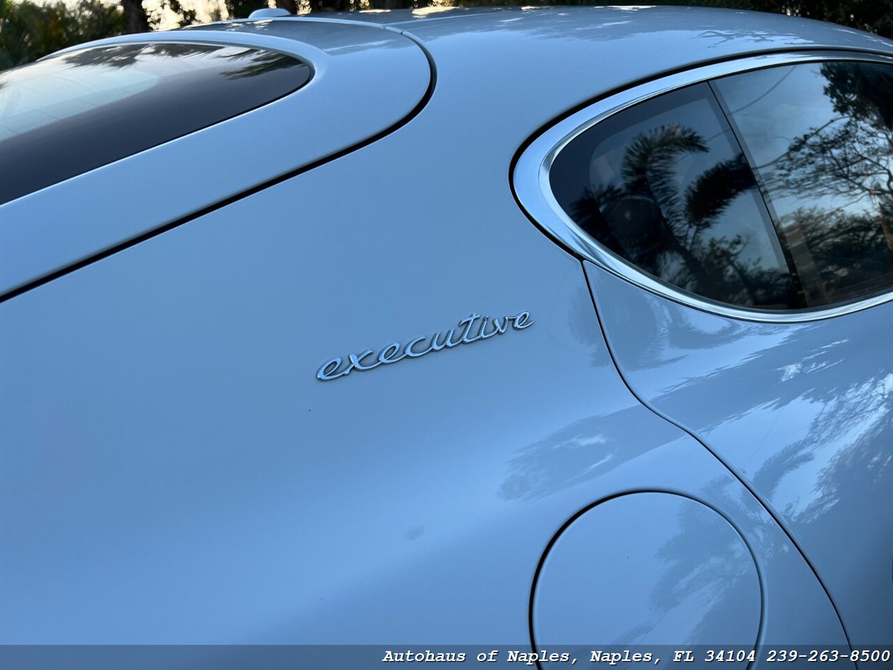 2014 Porsche Panamera 4S Executive   - Photo 23 - Naples, FL 34104