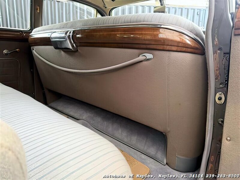 1942 Buick Super 4-Door Sedan - Photo 40 - Naples, FL 34104