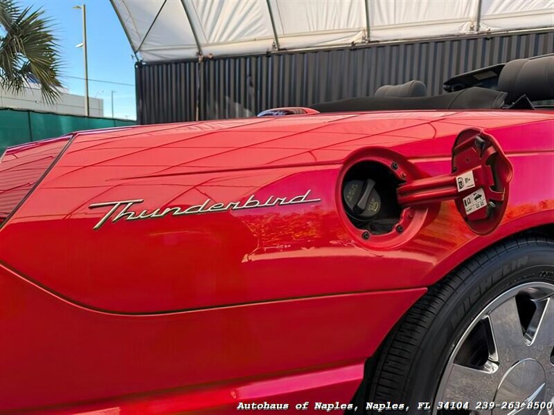 2002 Ford Thunderbird Deluxe   - Photo 19 - Naples, FL 34104