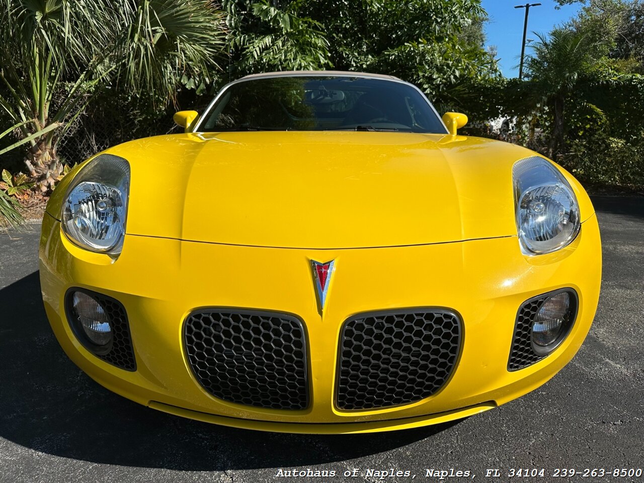 2008 Pontiac Solstice GXP   - Photo 3 - Naples, FL 34104