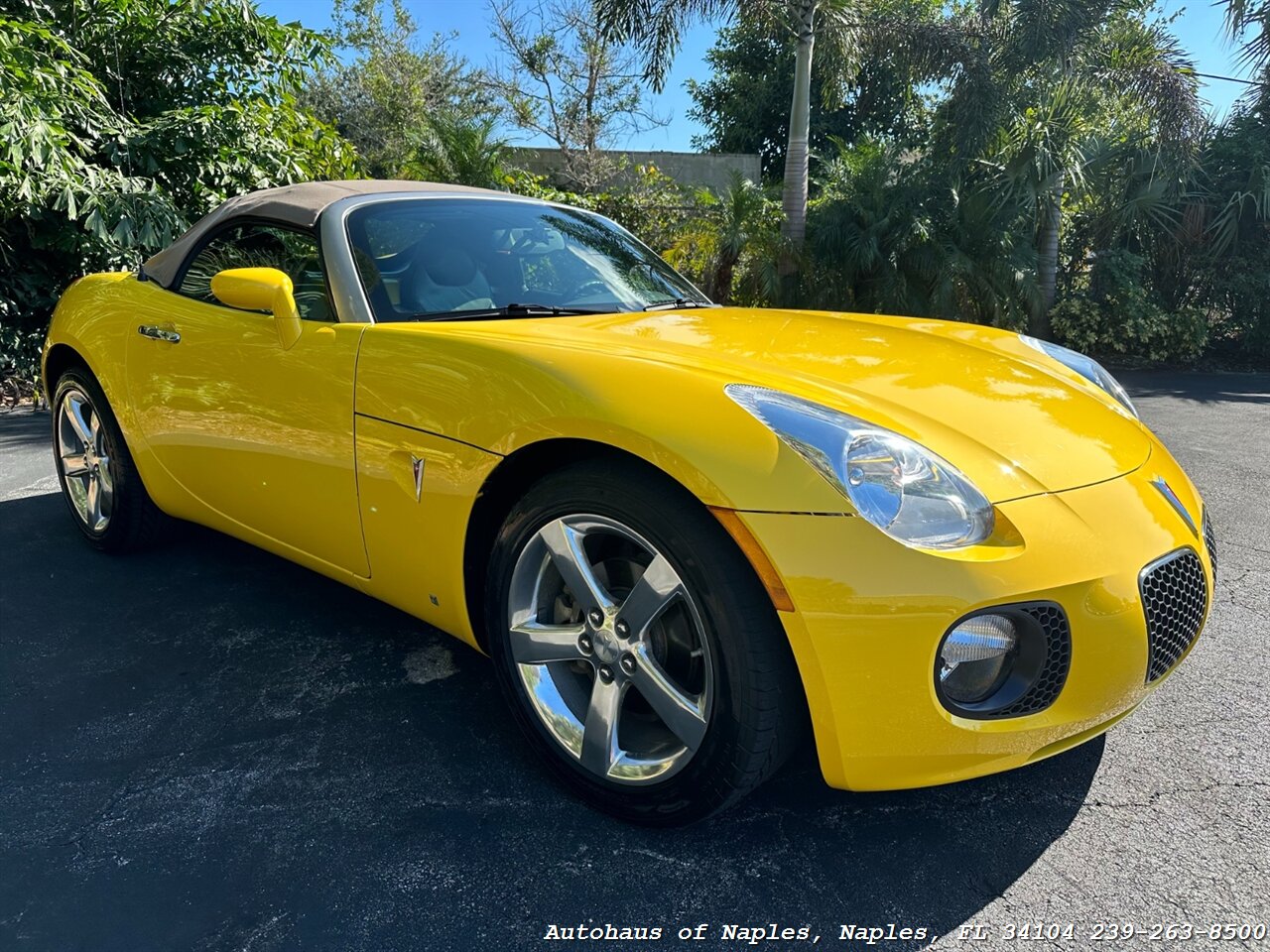 2008 Pontiac Solstice GXP   - Photo 2 - Naples, FL 34104