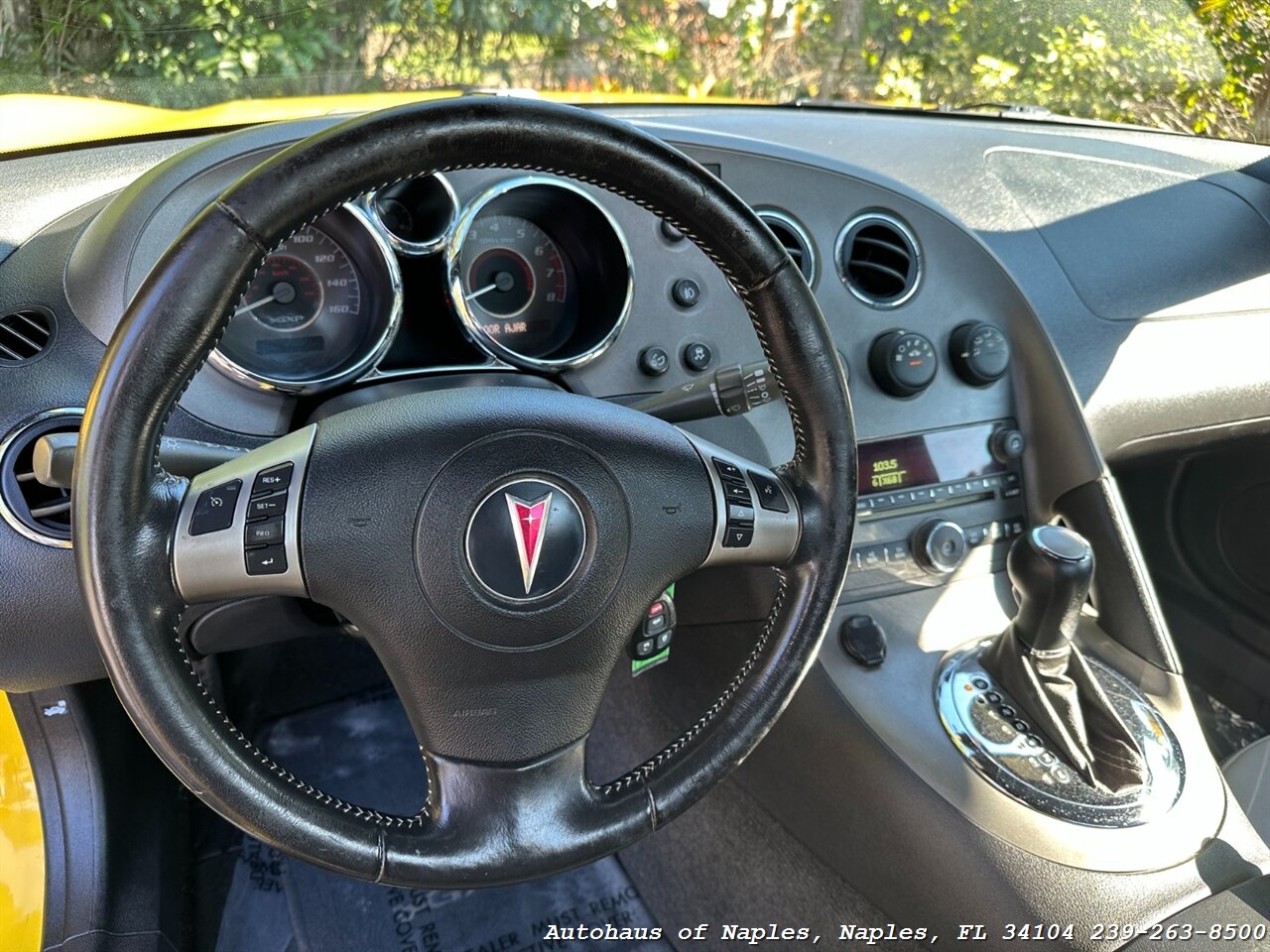 2008 Pontiac Solstice GXP   - Photo 37 - Naples, FL 34104